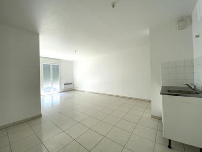 Appartement ancien - 56 m² - 3 pièces