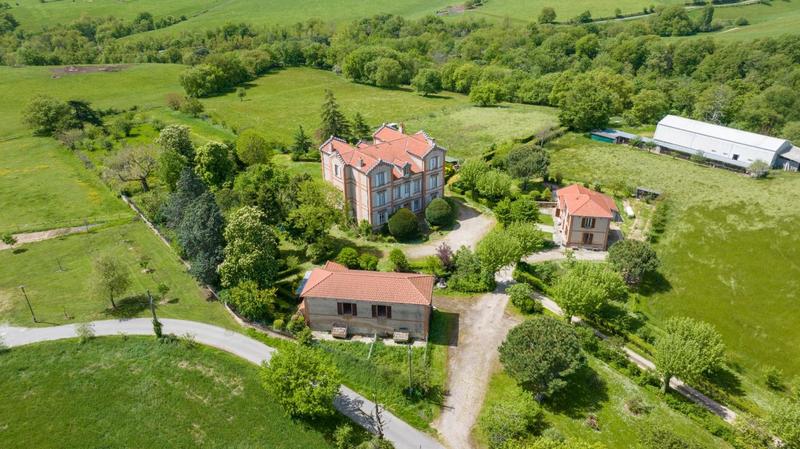 Maison de maîtres - 752 m² - 18 pièces