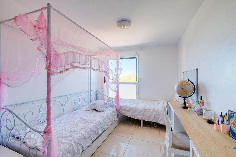 Appartement - 80 m² - 4 pièces