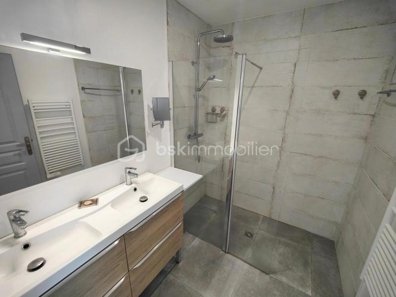 Villa - 80 m² - 4 pièces