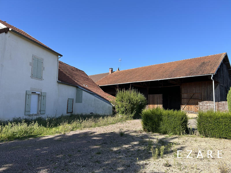 Maison - 360 m² - 10 pièces