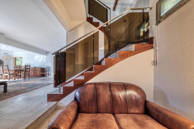 Maison - 186 m² - 8 pièces