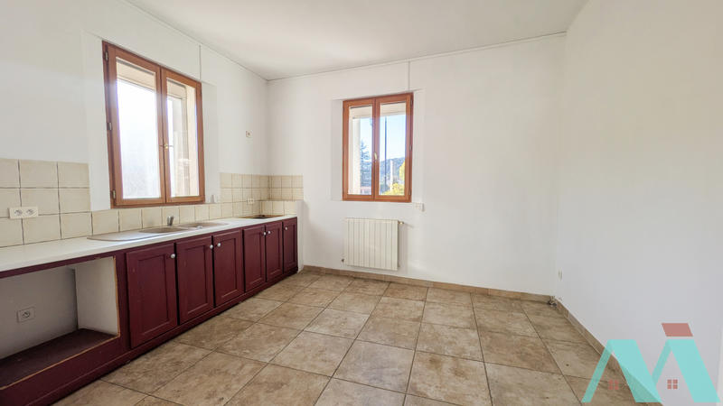 Maison - 137 m² - 4 pièces