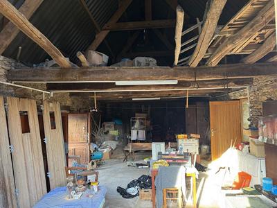 Grange - 80 m² - 1 pièce