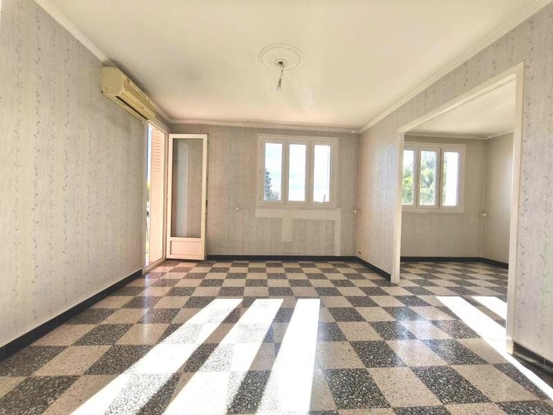 Appartement ancien - 70 m² - 4 pièces