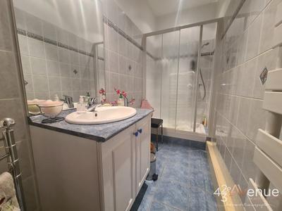 Appartement - 205 m² - 6 pièces