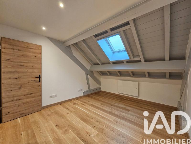 Appartement - 96 m² - 5 pièces