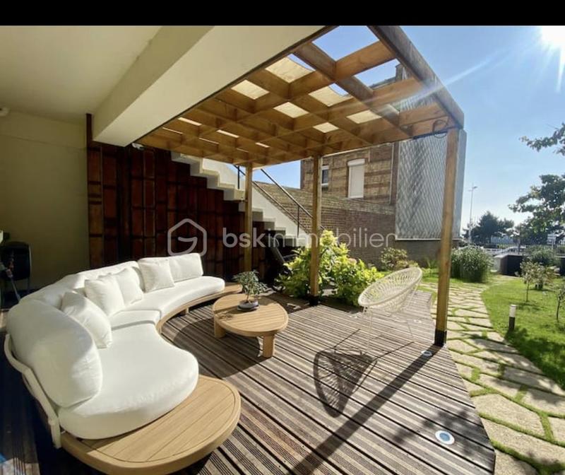 Immeuble - 260 m² - 6 pièces