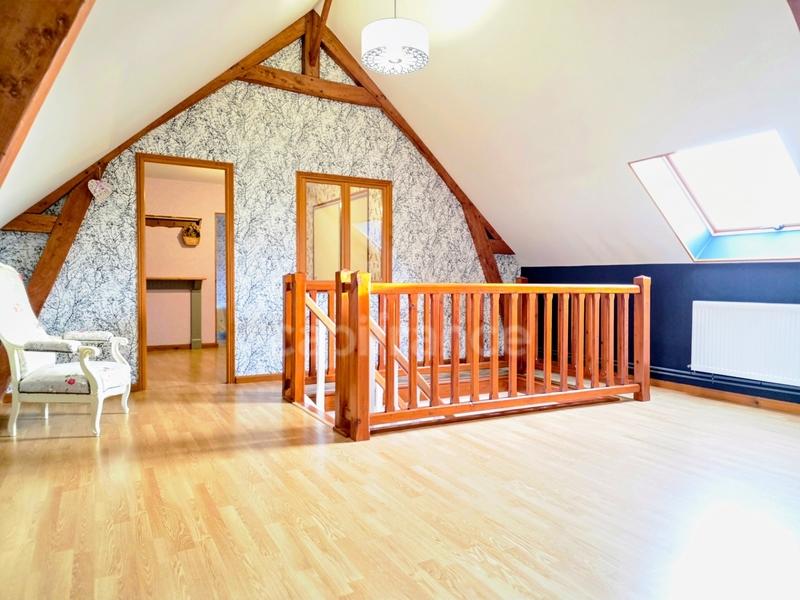 Maison - 176 m² - 7 pièces