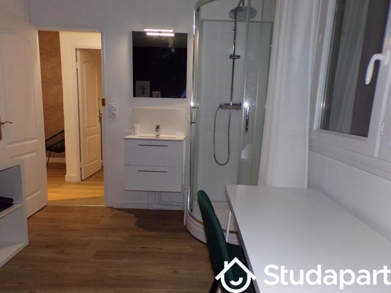 Chambre - 12 m² - 1 pièce