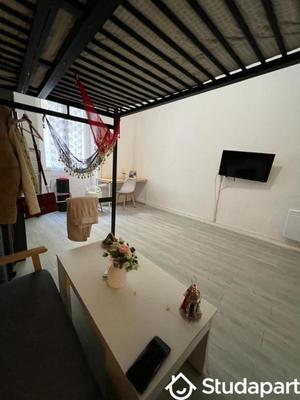 Chambre - 15 m² - 1 pièce