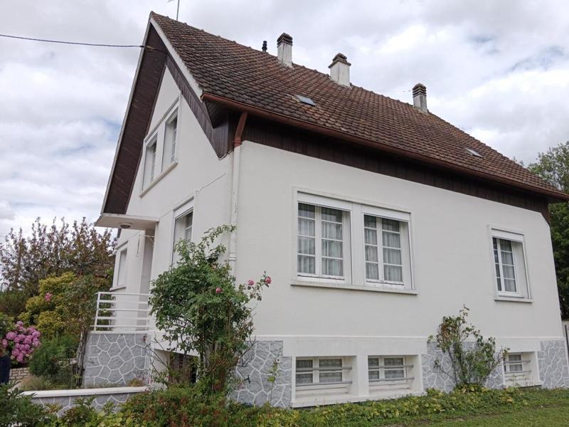 Maison - 110 m² - 6 pièces