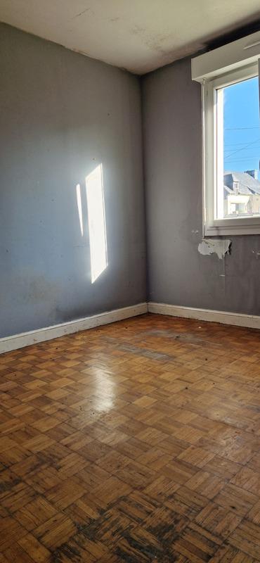 Maison - 96 m² - 6 pièces