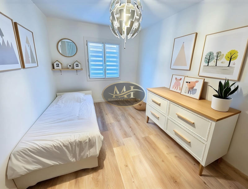 Maison - 200 m² - 5 pièces