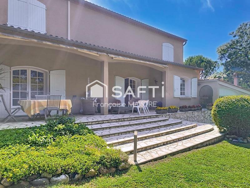 Maison - 163 m² - 6 pièces