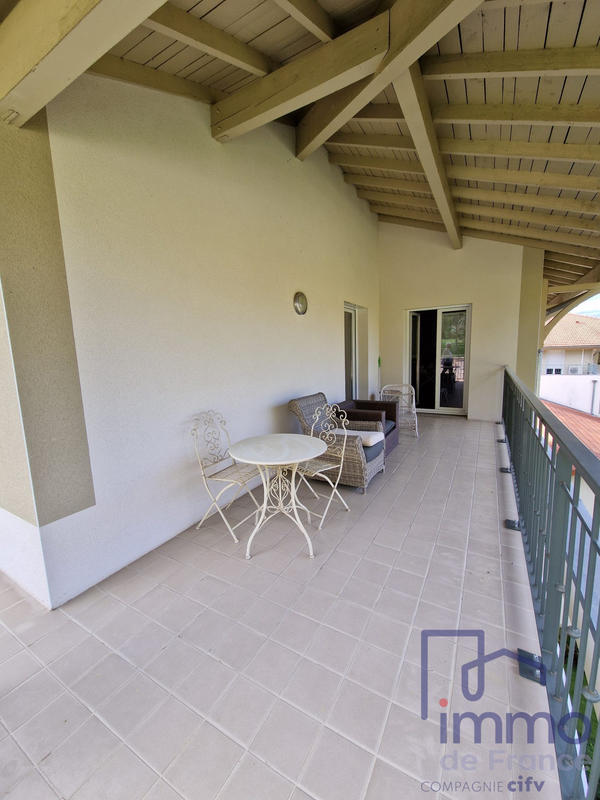 Appartement - 115 m² - 4 pièces