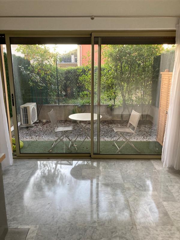 Studio - 20 m² - 2 pièces