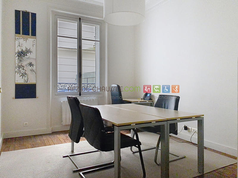 Bureau - 118 m² - 5 pièces