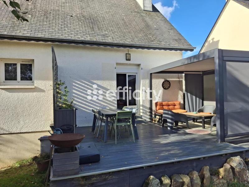 Maison - 186 m² - 7 pièces