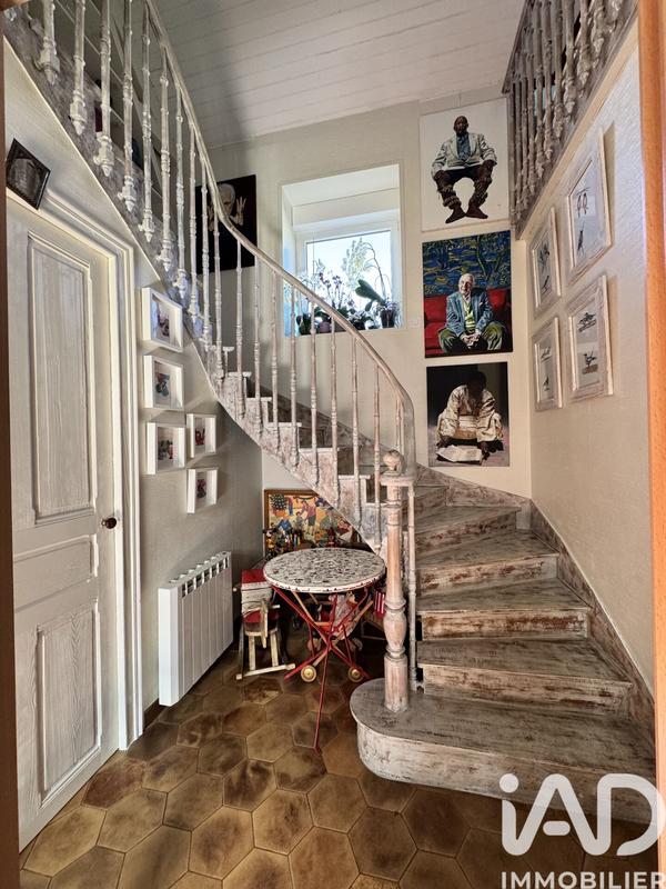 Maison - 198 m² - 5 pièces