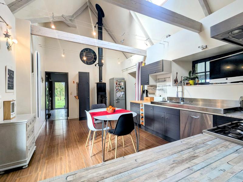 Maison ancienne - 186 m² - 8 pièces