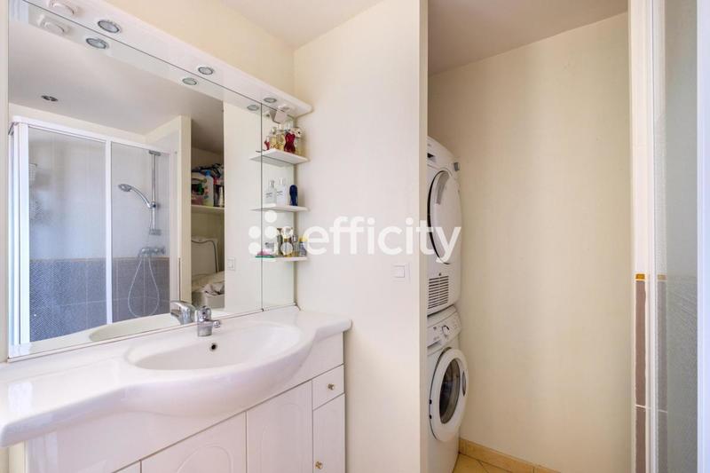 Maison - 196 m² - 6 pièces