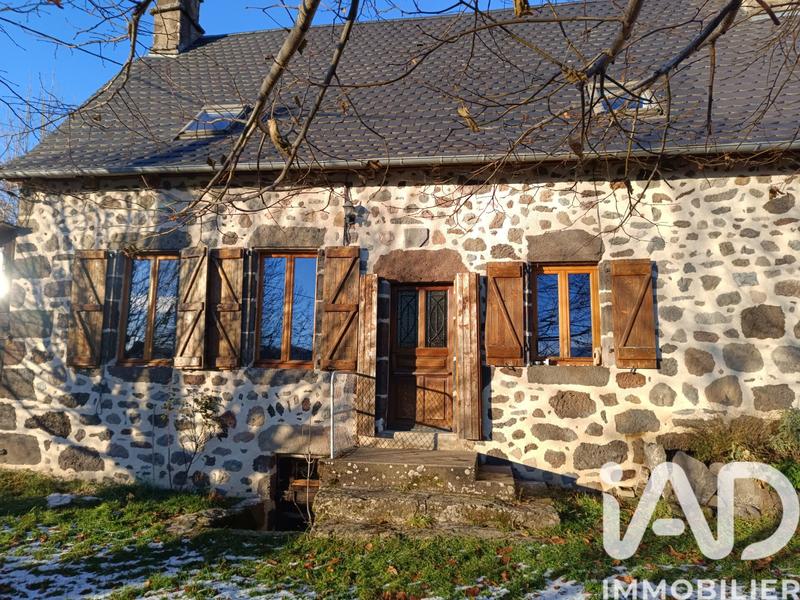 Maison - 96 m² - 4 pièces