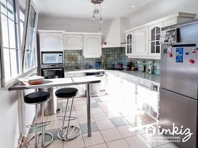 Maison - 199 m² - 7 pièces