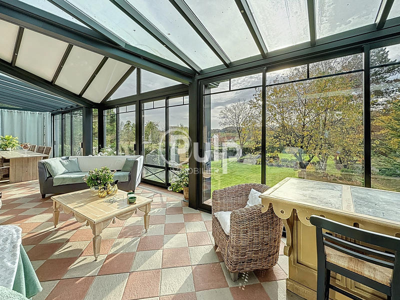 Pavillon - 207 m² - 12 pièces