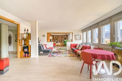 Appartement - 197 m² - 7 pièces