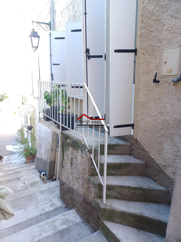 Maison - 95 m² - 6 pièces