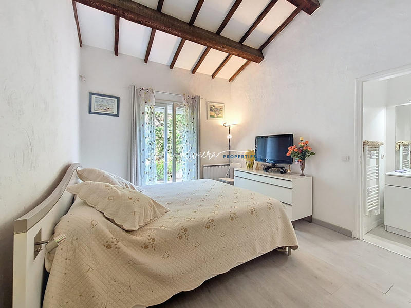 Villa - 180 m² - 6 pièces