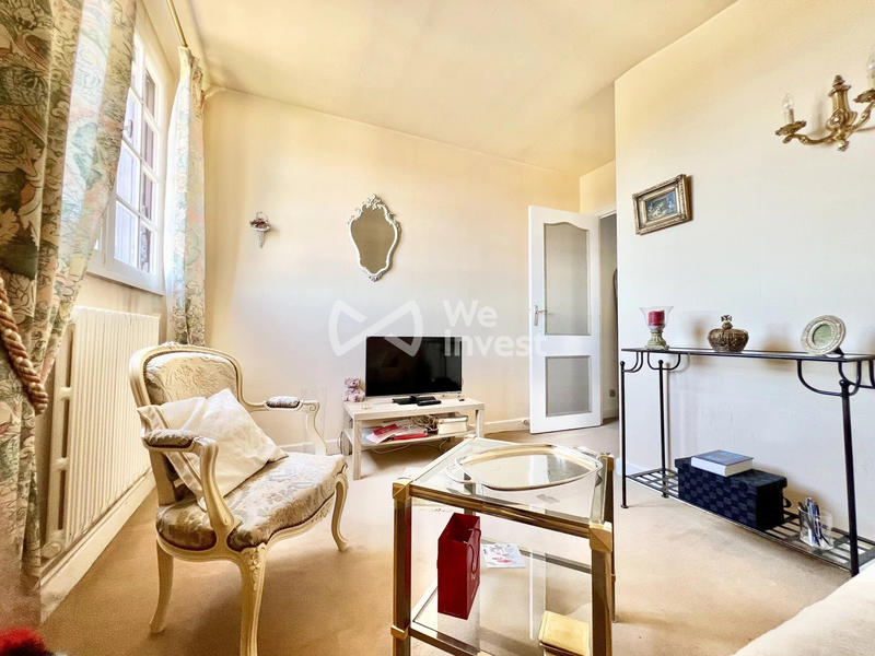 Maison - 183 m² - 7 pièces