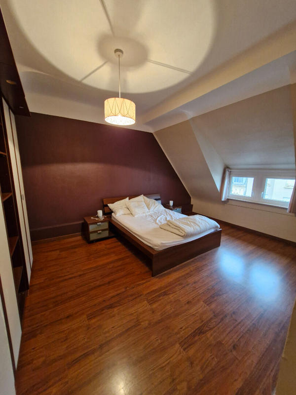 Appartement - 181 m² - 5 pièces