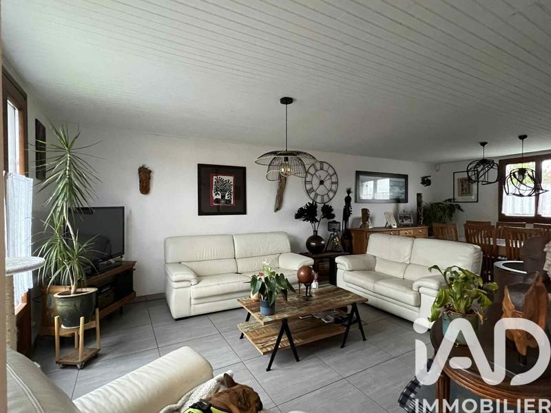 Maison - 99 m² - 4 pièces