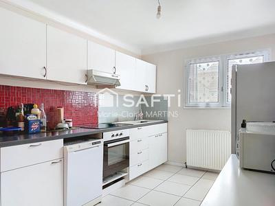 Maison - 197 m² - 6 pièces