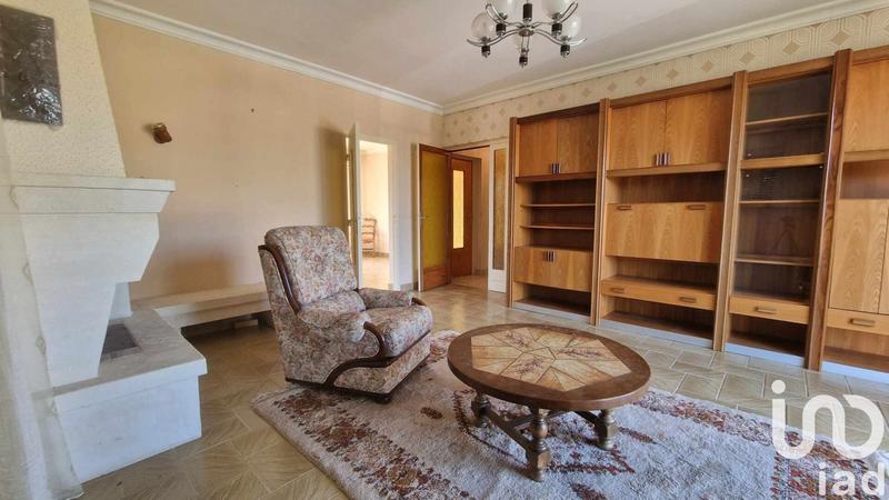 Maison - 241 m² - 10 pièces