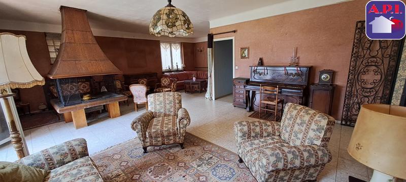 Maison - 220 m² - 8 pièces