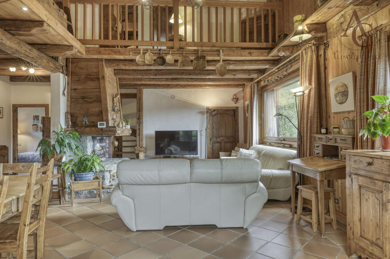 Châlet - 206 m² - 6 pièces