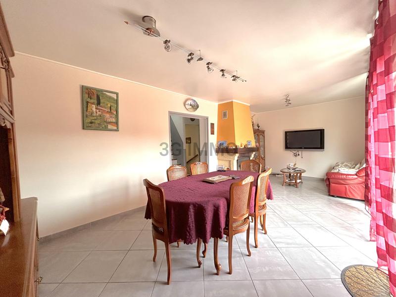 Maison - 85 m² - 5 pièces