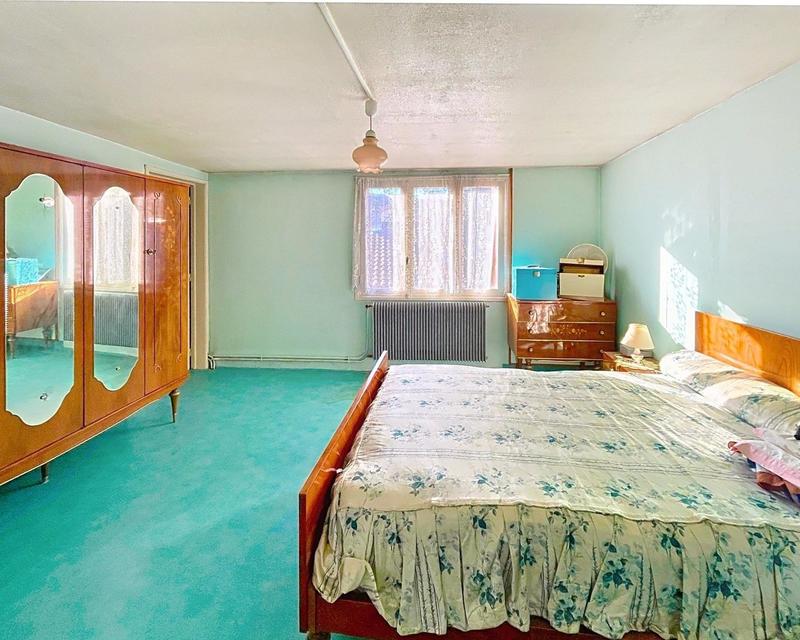 Maison - 121 m² - 7 pièces