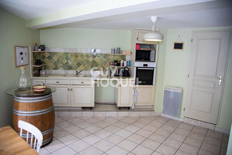 Maison - 231 m² - 9 pièces