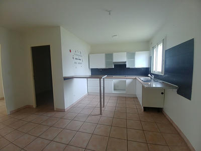 Maison - 110 m² - 4 pièces