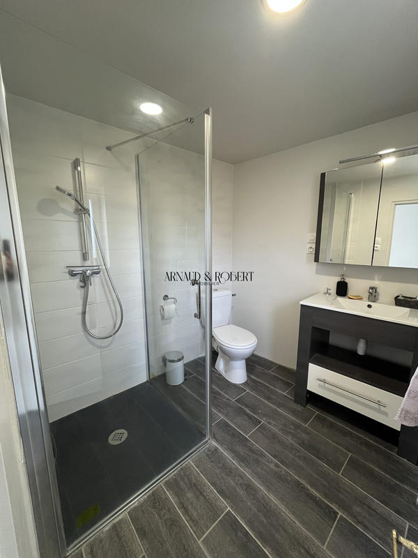 Maison ancienne - 238 m² - 8 pièces