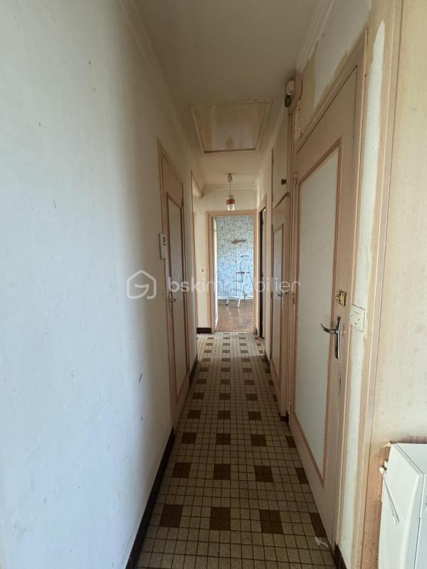 Maison traditionnelle - 75 m² - 4 pièces