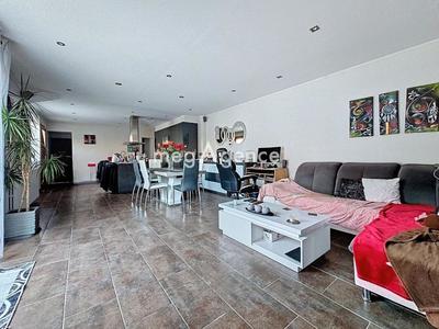 Maison - 84 m² - 4 pièces