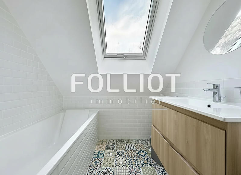 Maison - 166 m² - 7 pièces