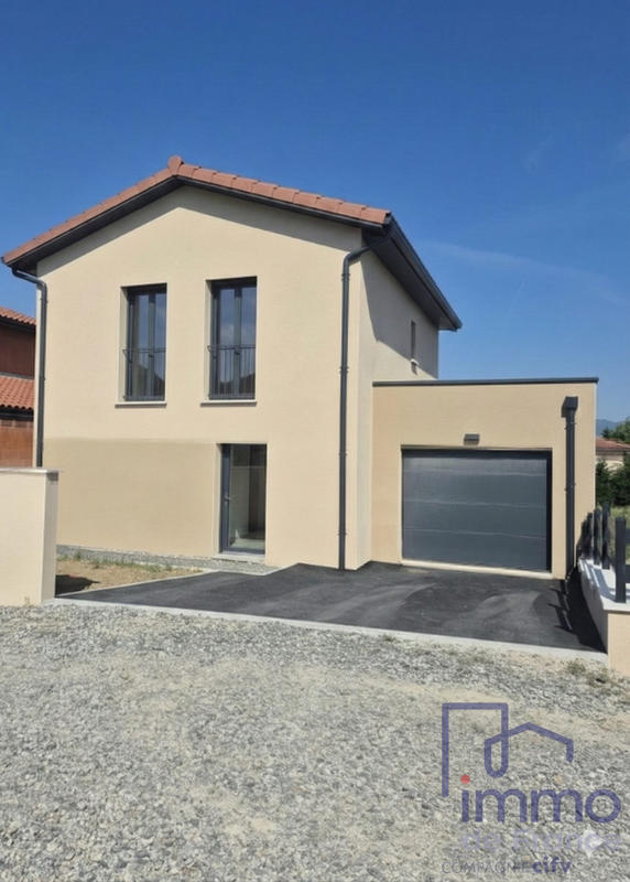 Villa - 95 m² - 5 pièces