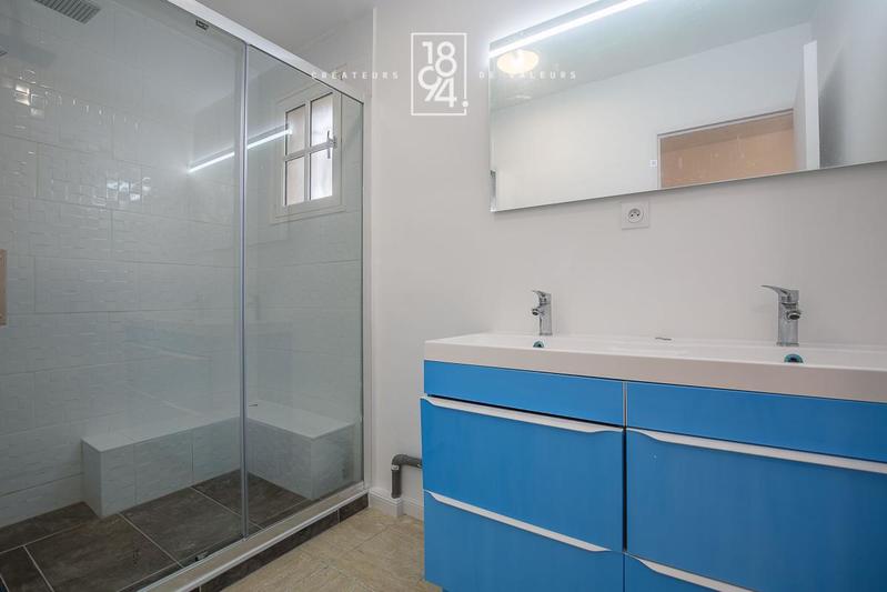 Maison - 159 m² - 5 pièces