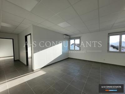 Bureau - 91 m²